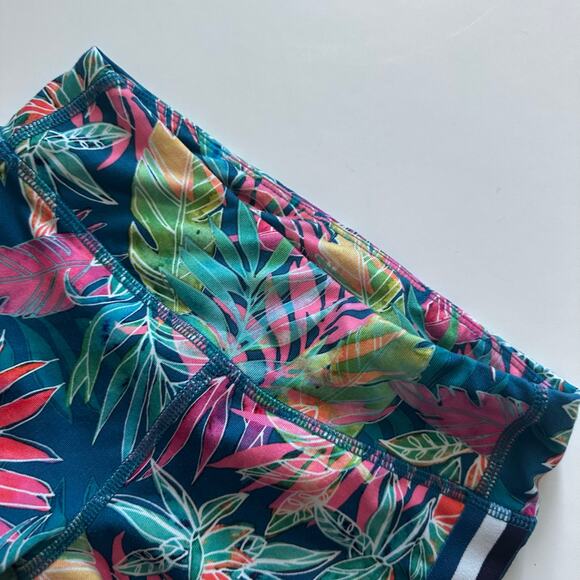 Athleta Girl's Athletic Capri Leggings - Floral Tropical Print - Size M - Picture 4 of 7